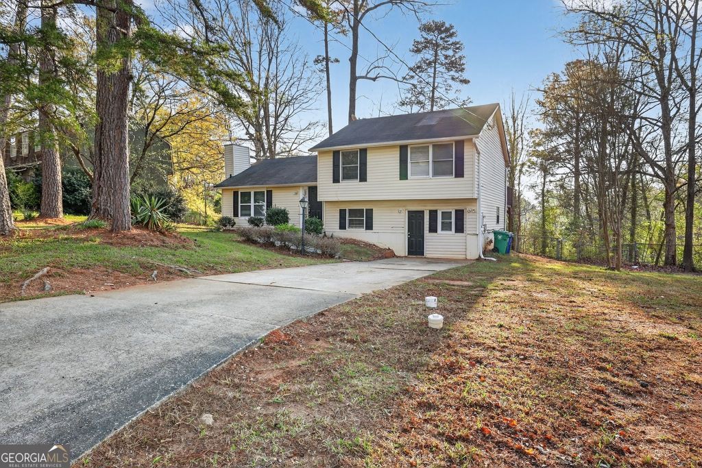 Photo of 3798 Radcliffe Boulevard, Decatur, GA 30034 (MLS # 10724678)