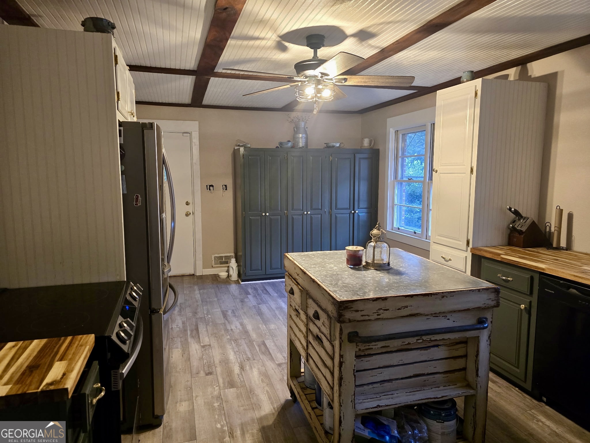 1584 Lexington Carlton RD