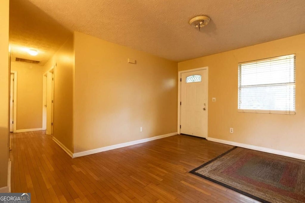 Photo of 3498 Fairlane Court NW, Atlanta, GA 30331 (MLS # 10869709)