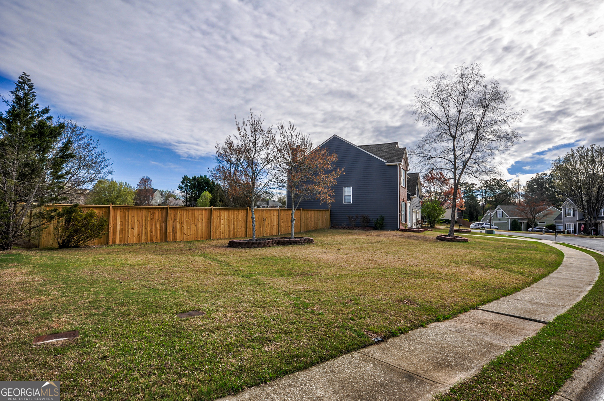 Halstead Lake - Residential