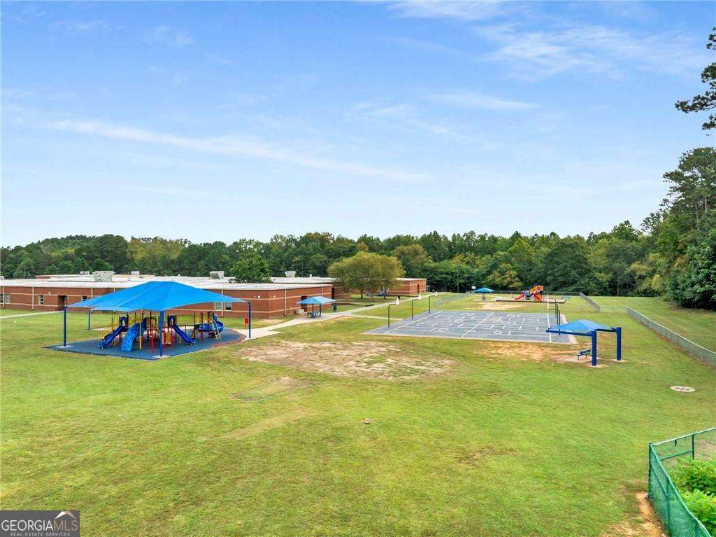 Millstone Manor - Residential