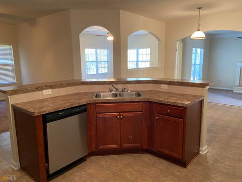 A home in Fairburn