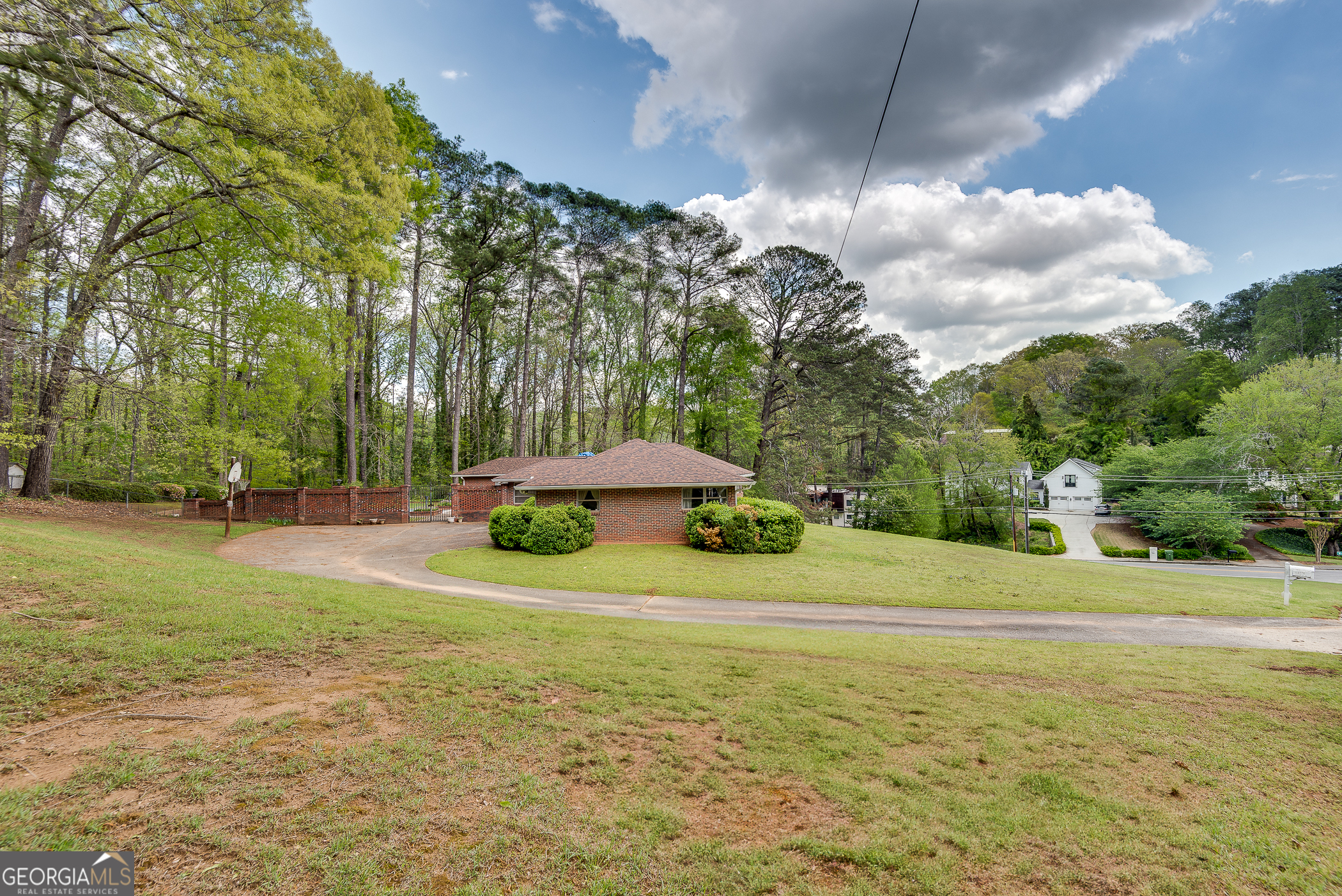 4276 Wieuca RD NE