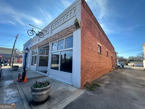 13 Public SQ Bowman GA 30624