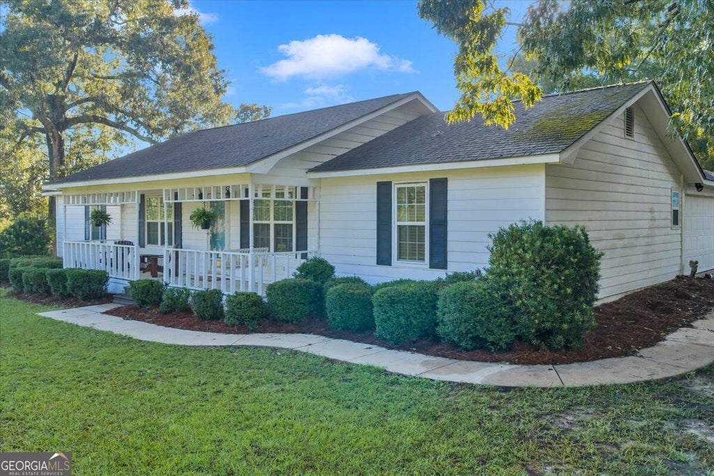 Photo of 2020 Dublin Eastman Road, Dexter, GA 31019 (MLS # 10851031)