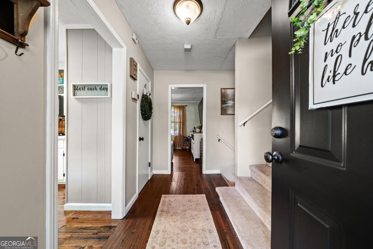 20 Oakdale DR