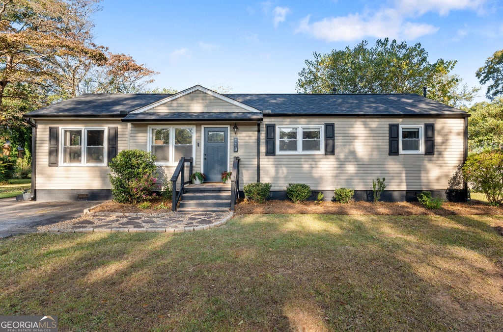 Photo of 118 Richards Street, Carrollton, GA 30117 (MLS # 10882239)