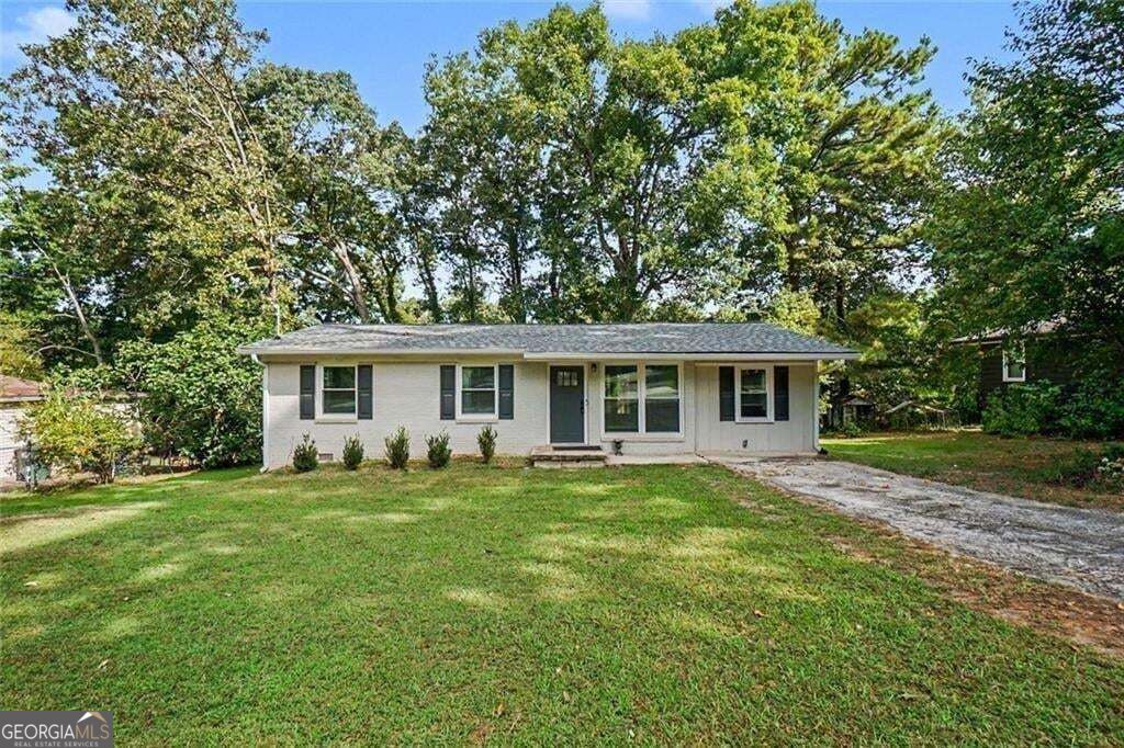 2426 Woodland DR NW