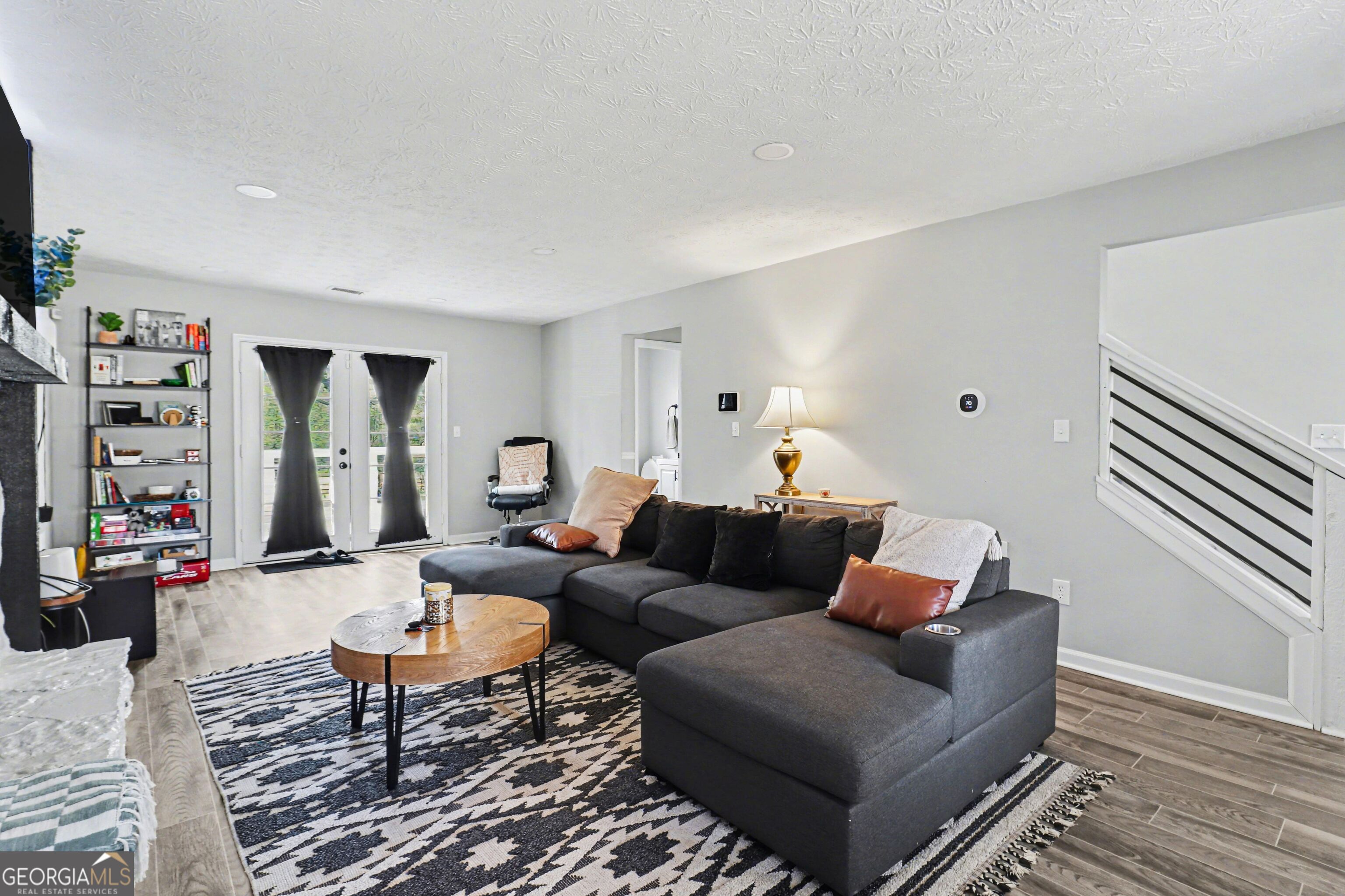 8059 Cedar Creek RDG