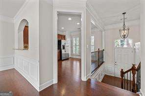 2402 Natoma CT SE