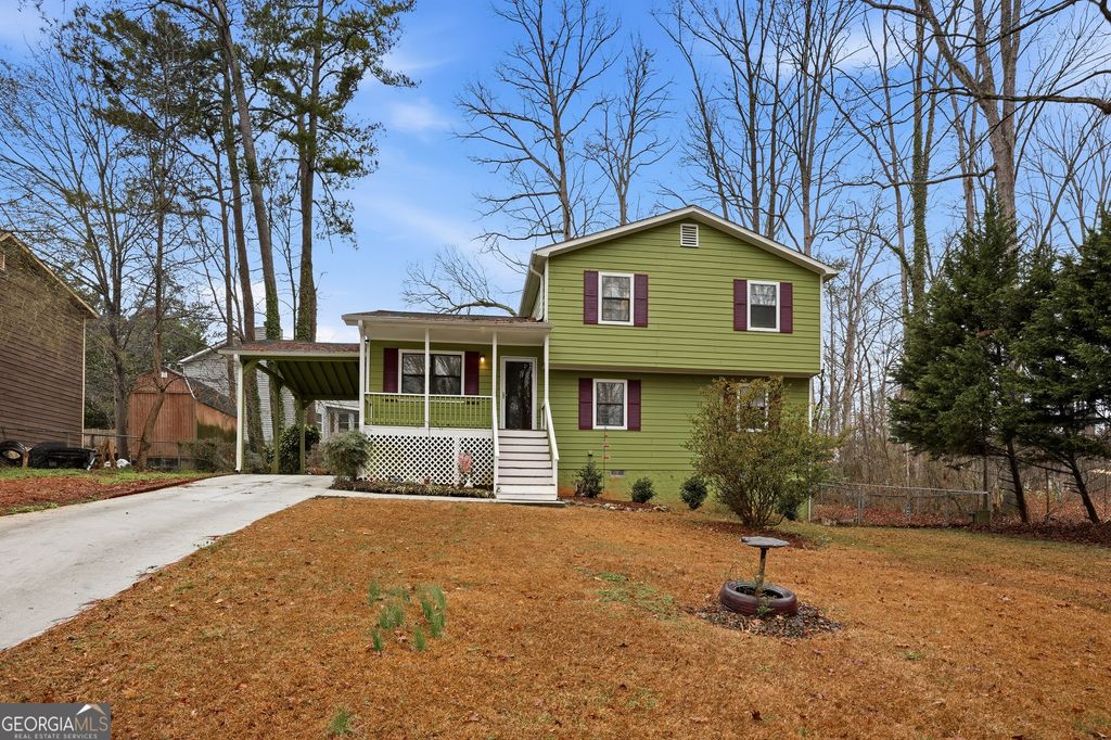 Photo of 2932 Old South Drive, Jonesboro, GA 30236 (MLS # 10701109)