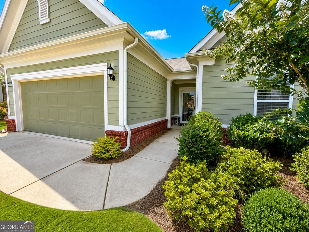 Photo of 229 Nuttall Drive, Griffin, GA 30223 (MLS # 10837576)