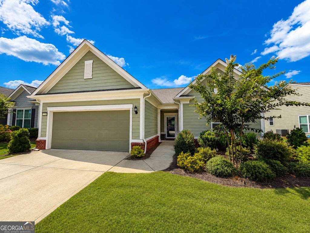 Photo of 229 Nuttall Drive, Griffin, GA 30223 (MLS # 10837576)