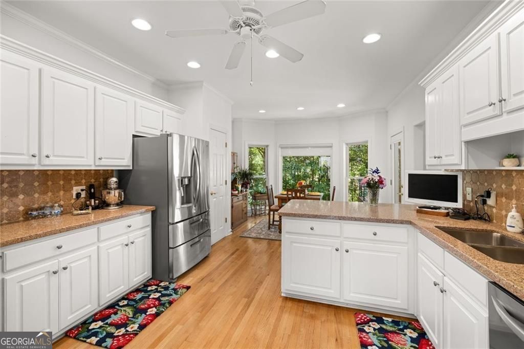 Gainesville, Georgia 30506, United States, 5 Bedrooms Bedrooms, ,4 BathroomsBathrooms,Residential,Active,136202