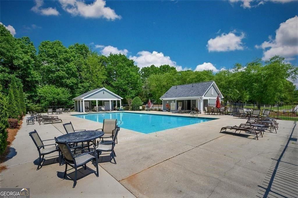 Gainesville, Georgia 30506, United States, 5 Bedrooms Bedrooms, ,4 BathroomsBathrooms,Residential,Active,136202