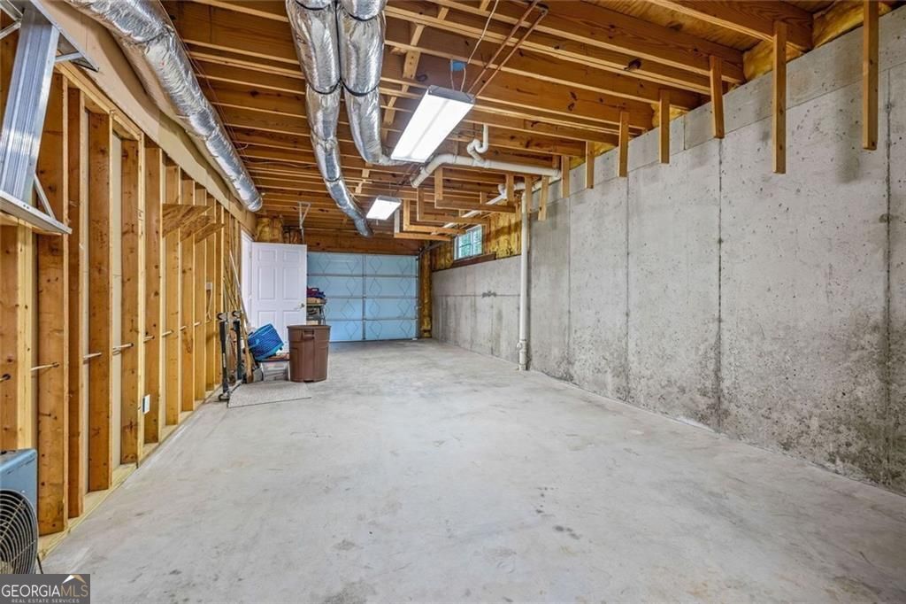 Gainesville, Georgia 30506, United States, 5 Bedrooms Bedrooms, ,4 BathroomsBathrooms,Residential,Active,136202