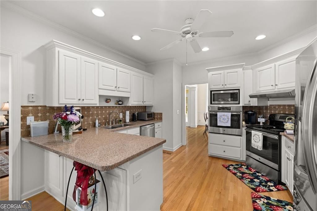 Gainesville, Georgia 30506, United States, 5 Bedrooms Bedrooms, ,4 BathroomsBathrooms,Residential,Active,136202