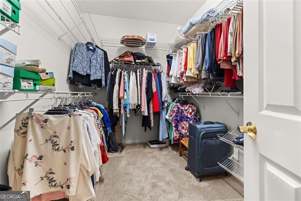 Gainesville, Georgia 30506, United States, 5 Bedrooms Bedrooms, ,4 BathroomsBathrooms,Residential,Active,136202