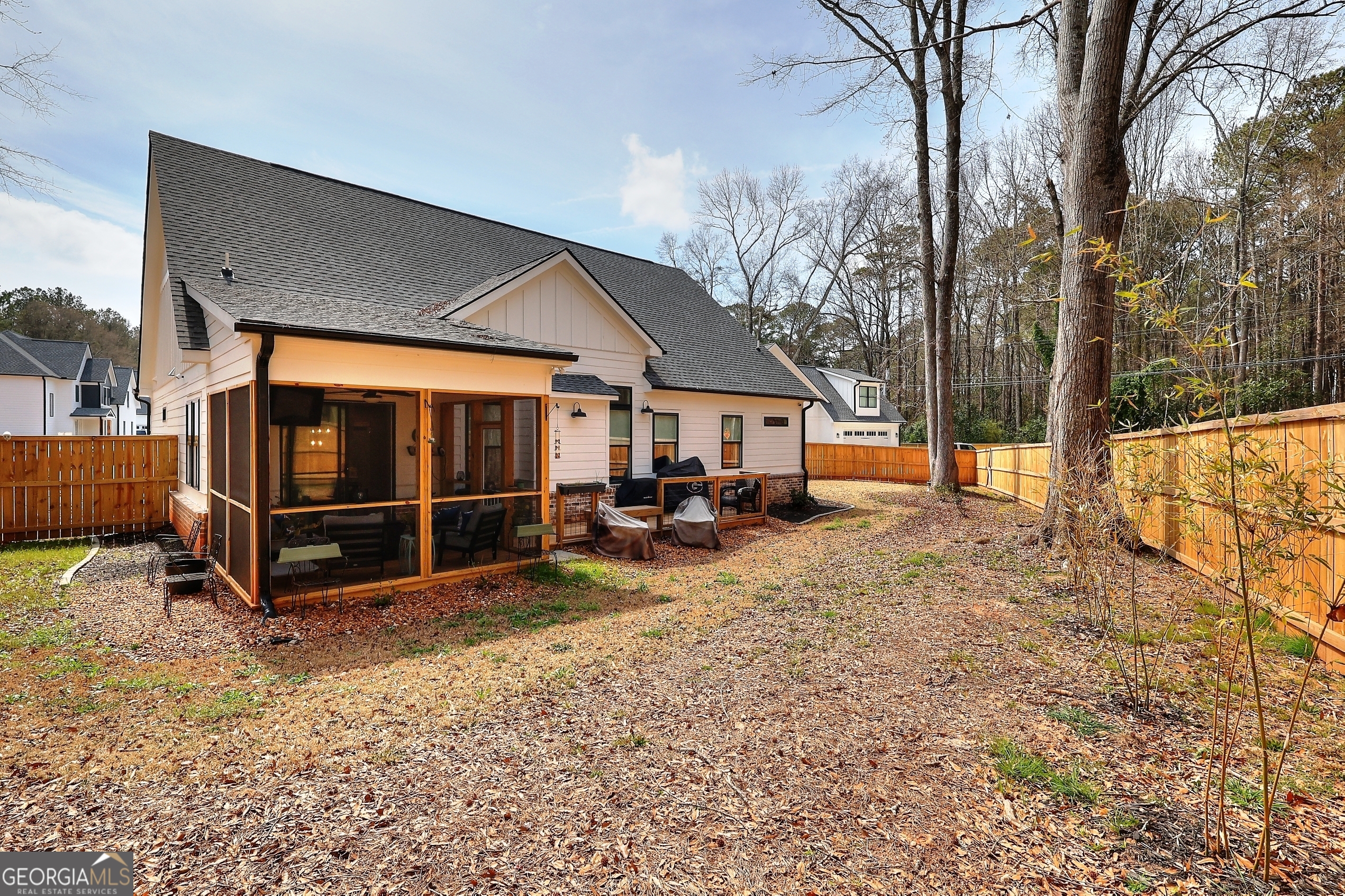 Mill Farm Place - Residential