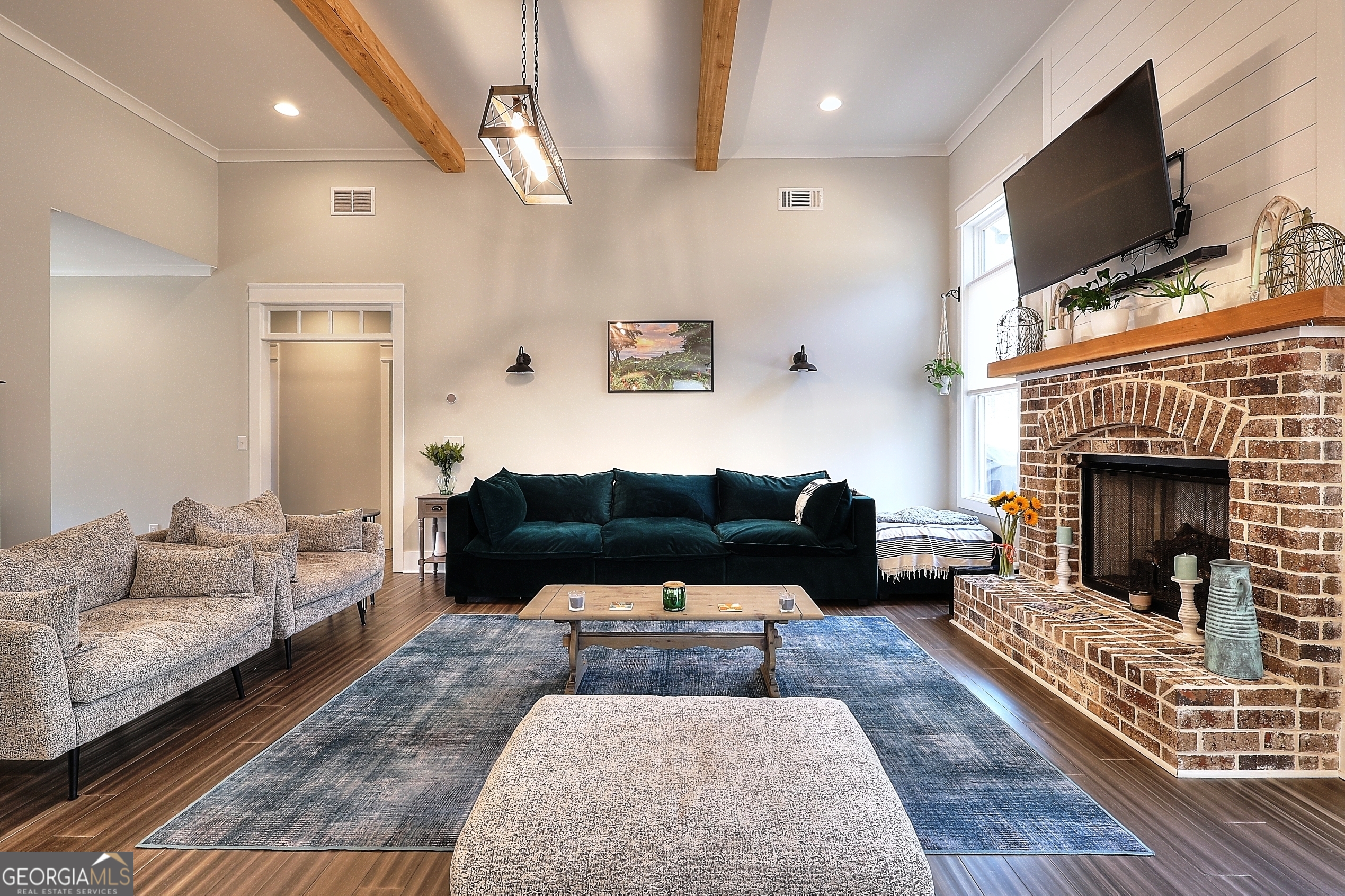 Mill Farm Place - Residential