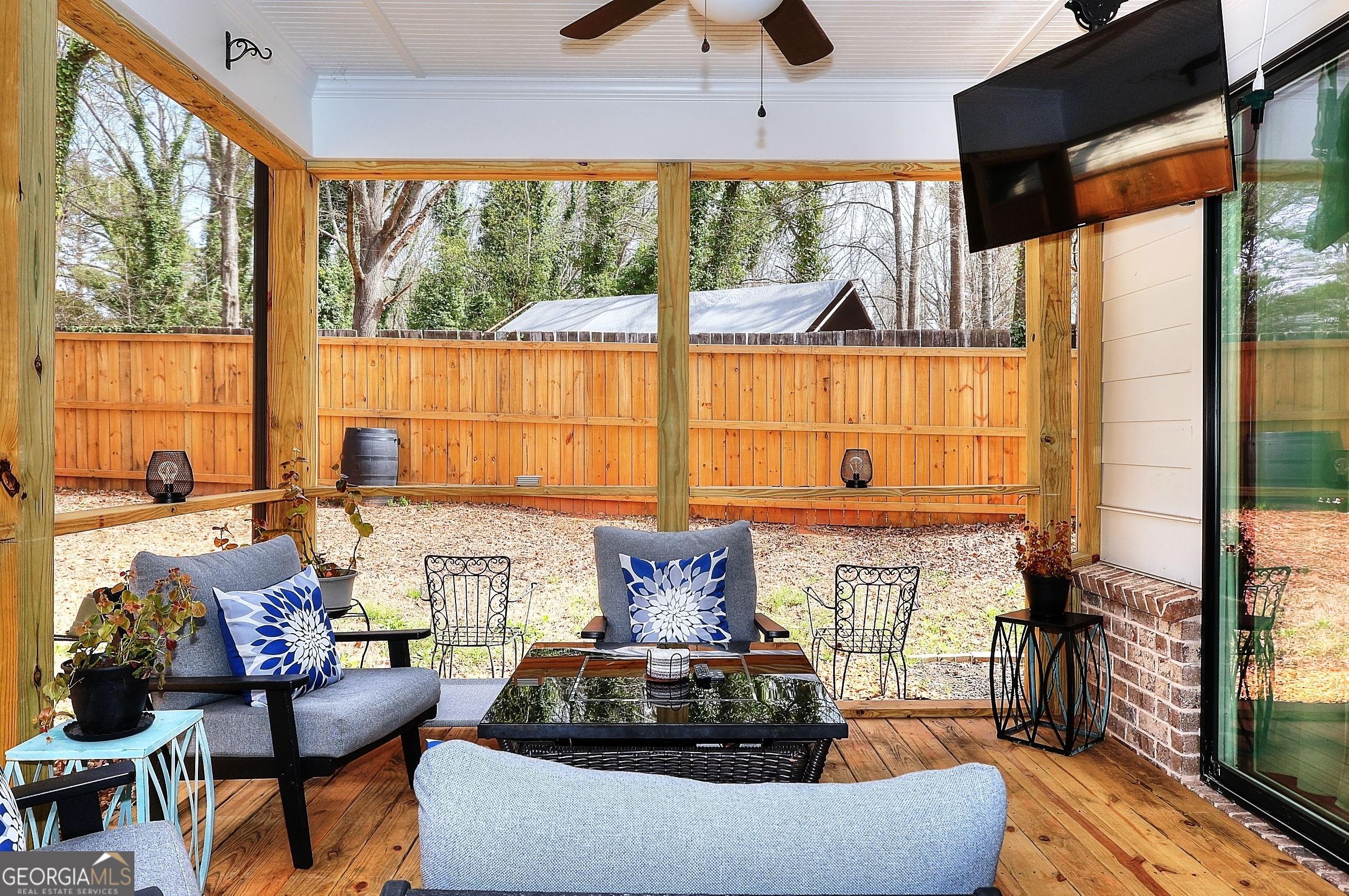 Mill Farm Place - Residential