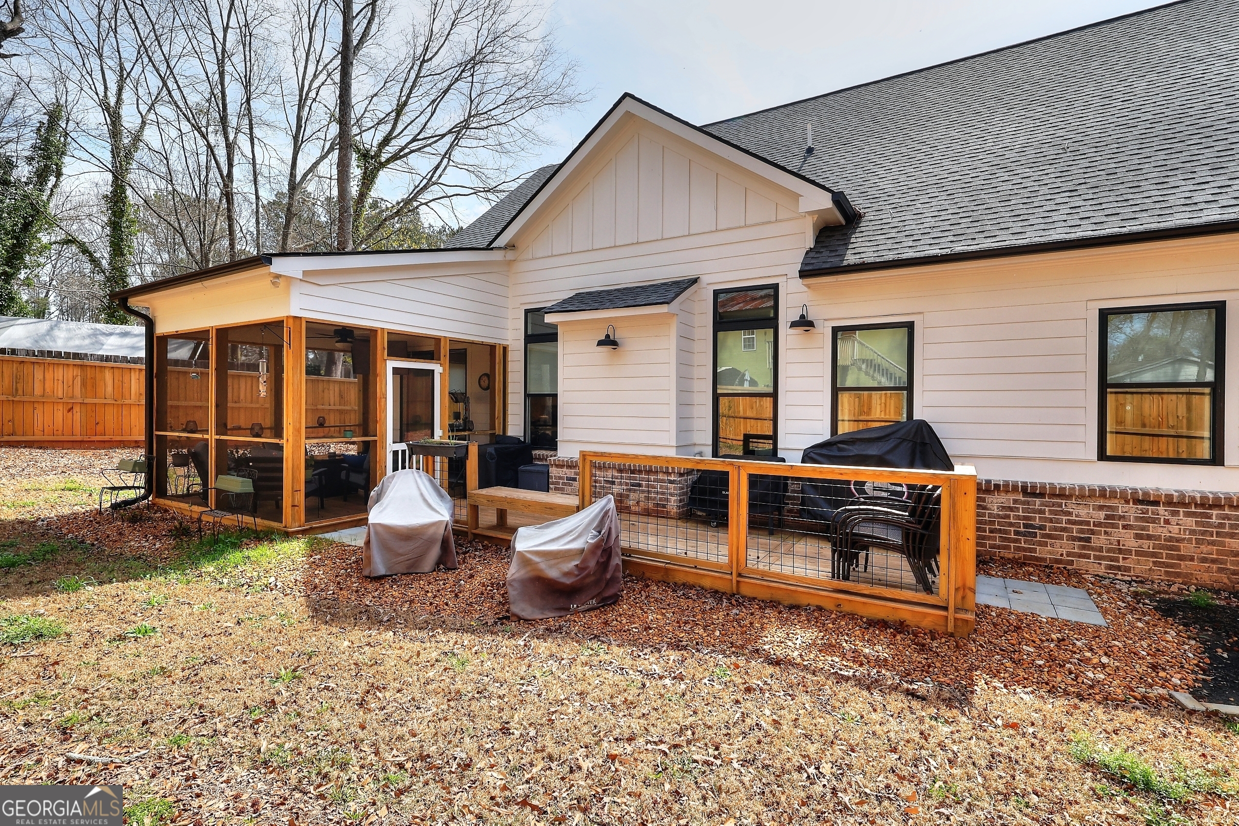 Mill Farm Place - Residential