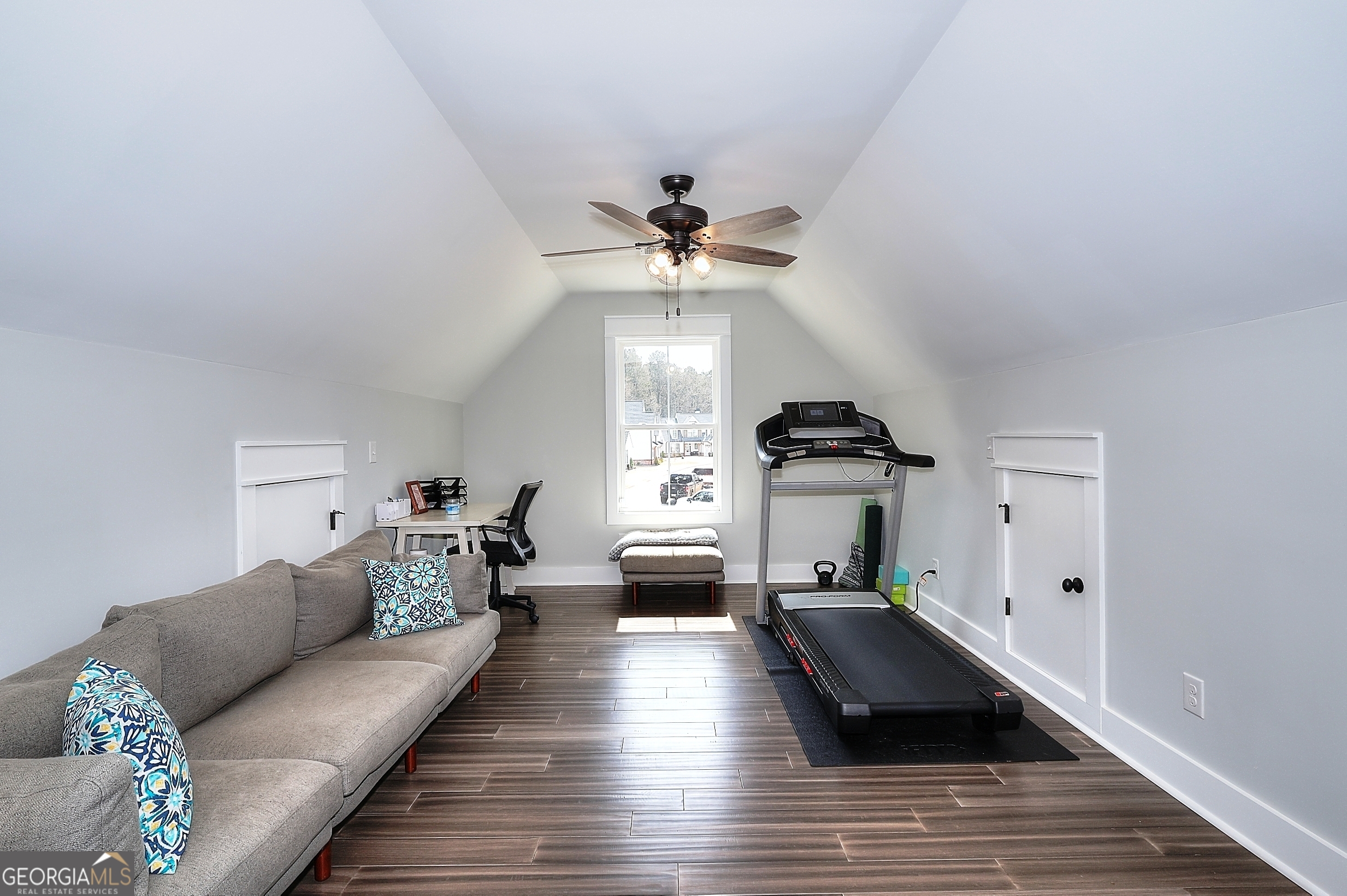 Mill Farm Place - Residential