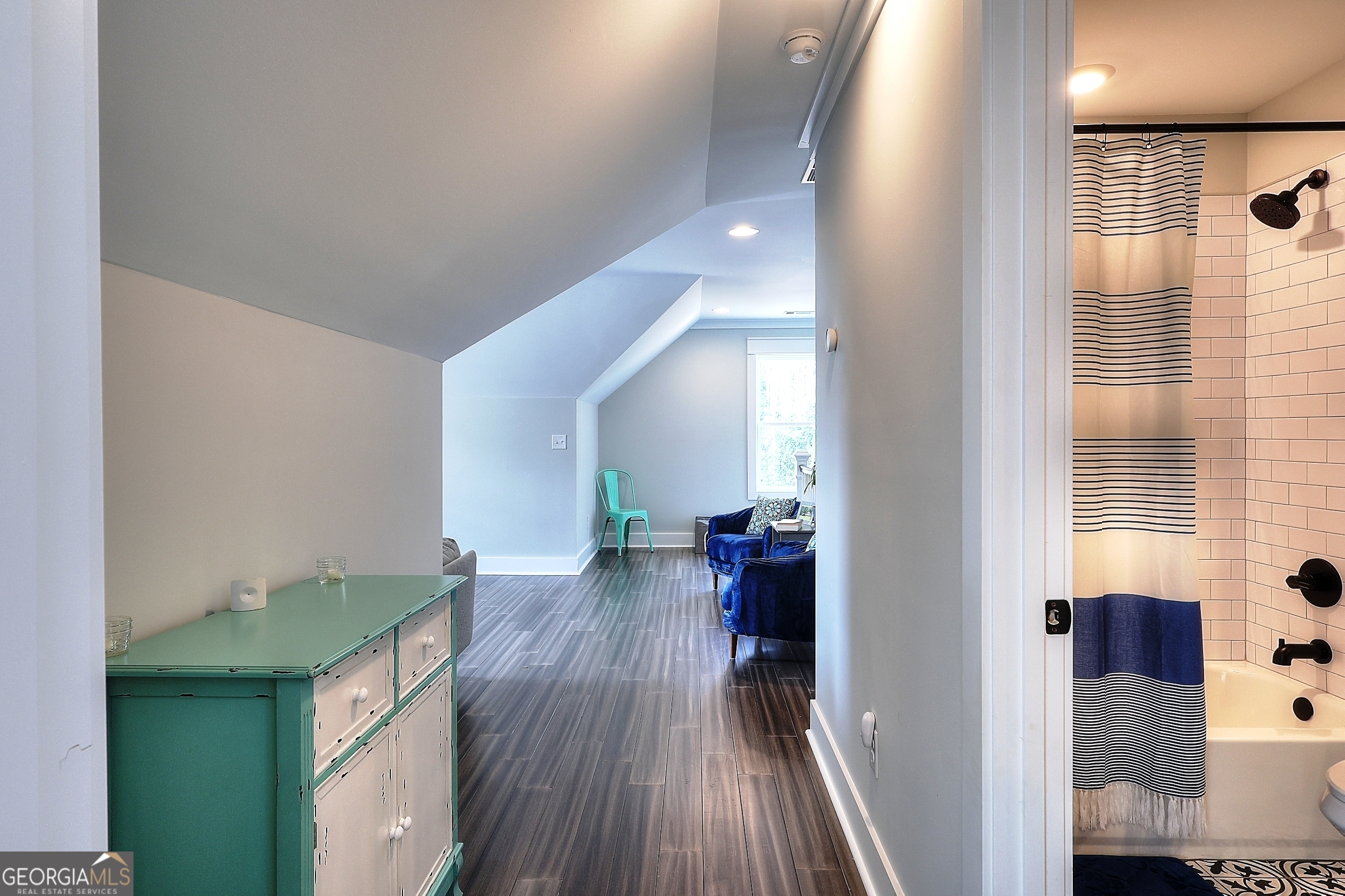 Mill Farm Place - Residential