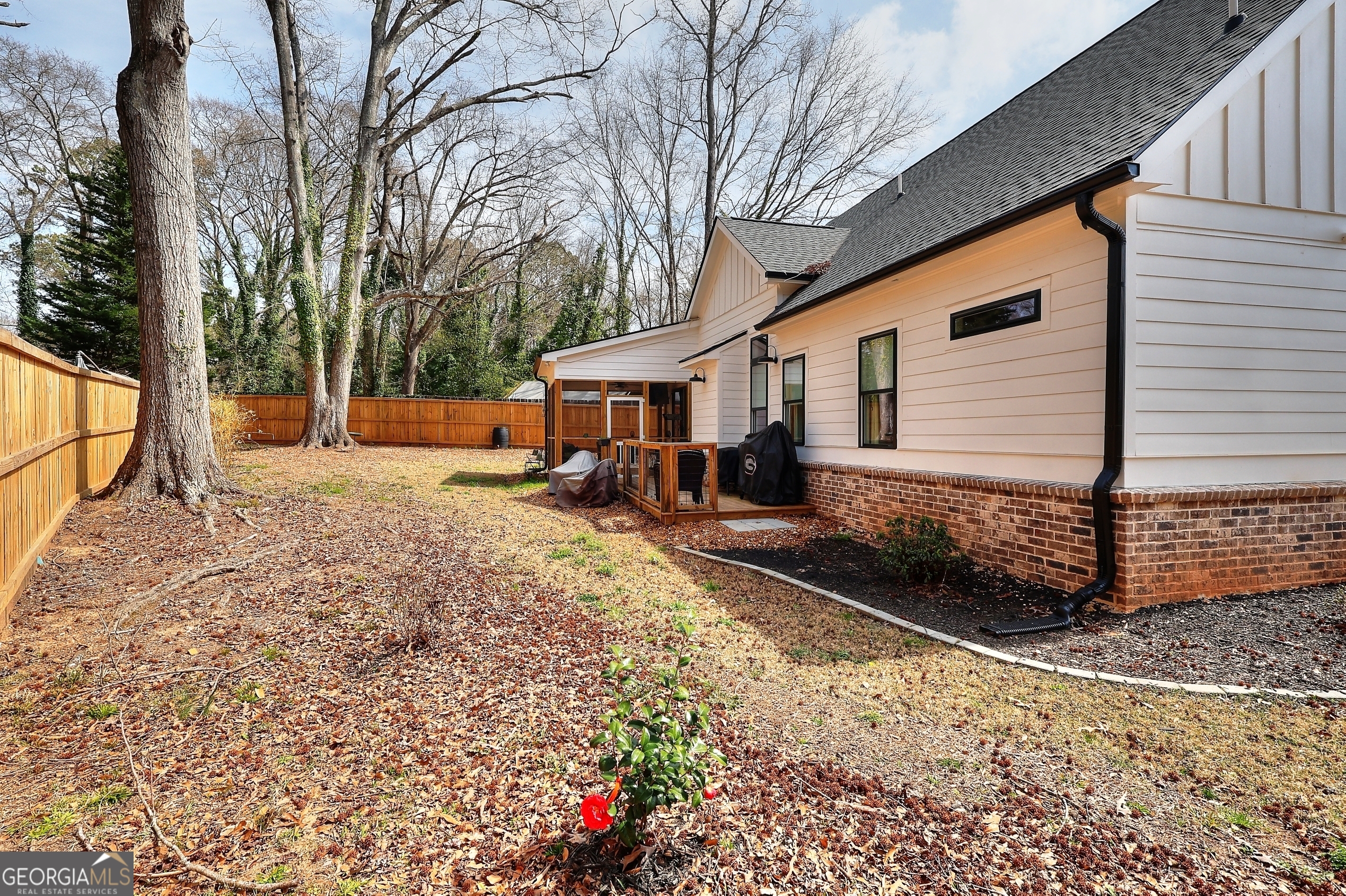 Mill Farm Place - Residential