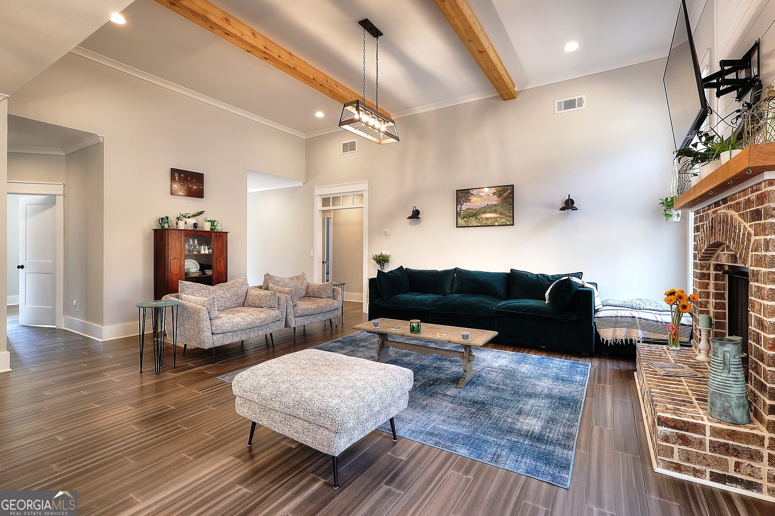 Mill Farm Place - Residential