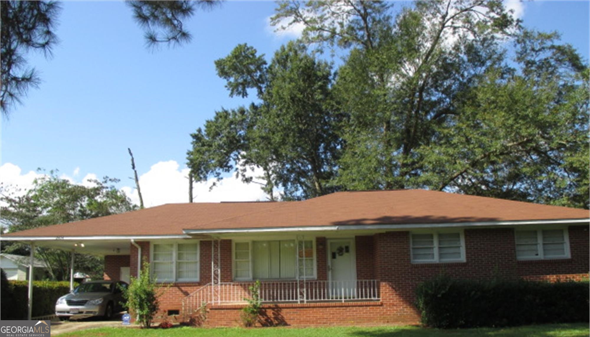 Foreclosure Auction Ends October 07, 2025 at 04:00 PM EST. Discover this inviting 3-bedroom, 1.5-bathroom home nestled in a quiet Macon neighborhood. Sold As-is with Clear Title. Explore more details and submit your bid through the Federa Home App.