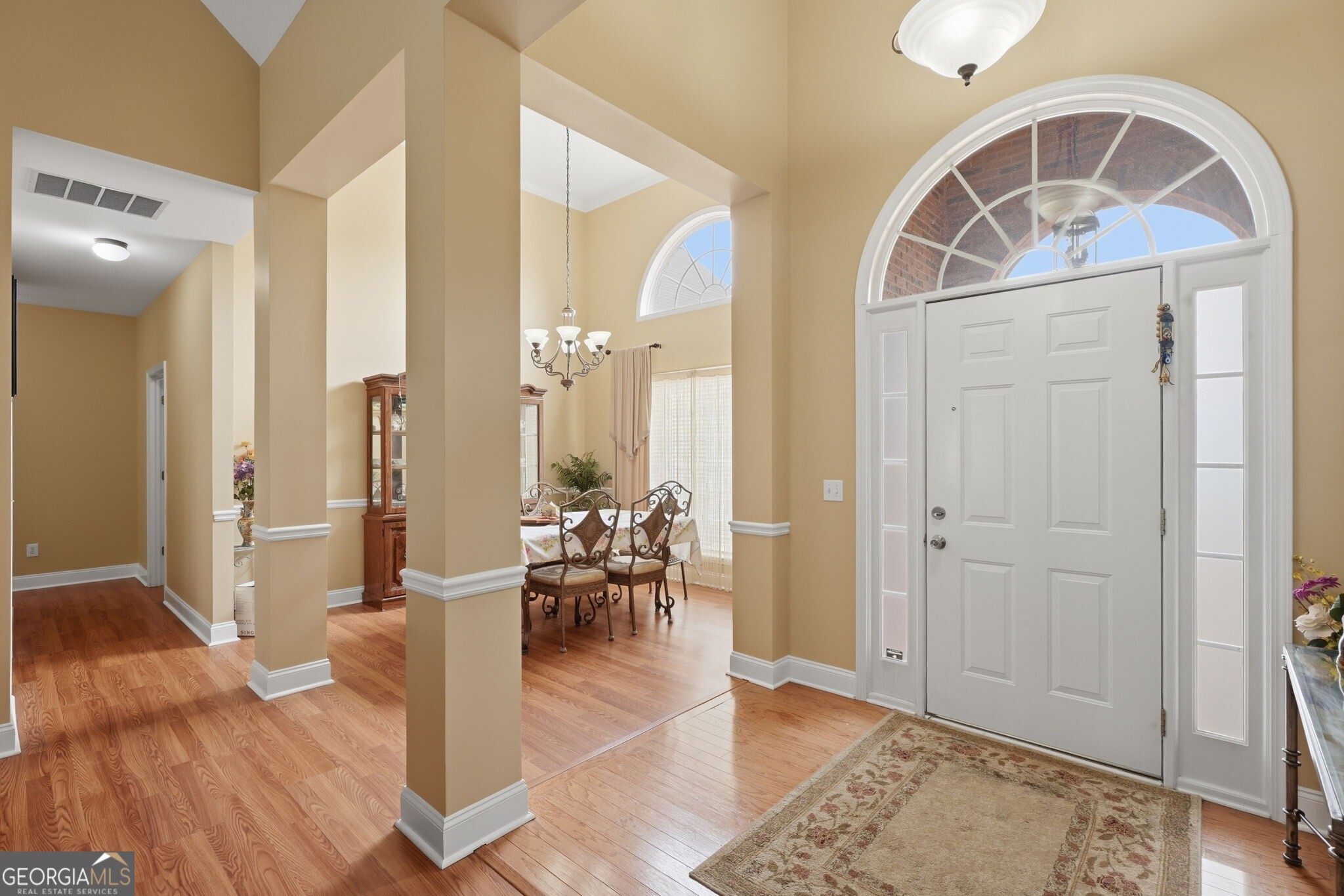 812 N Bay Overlook