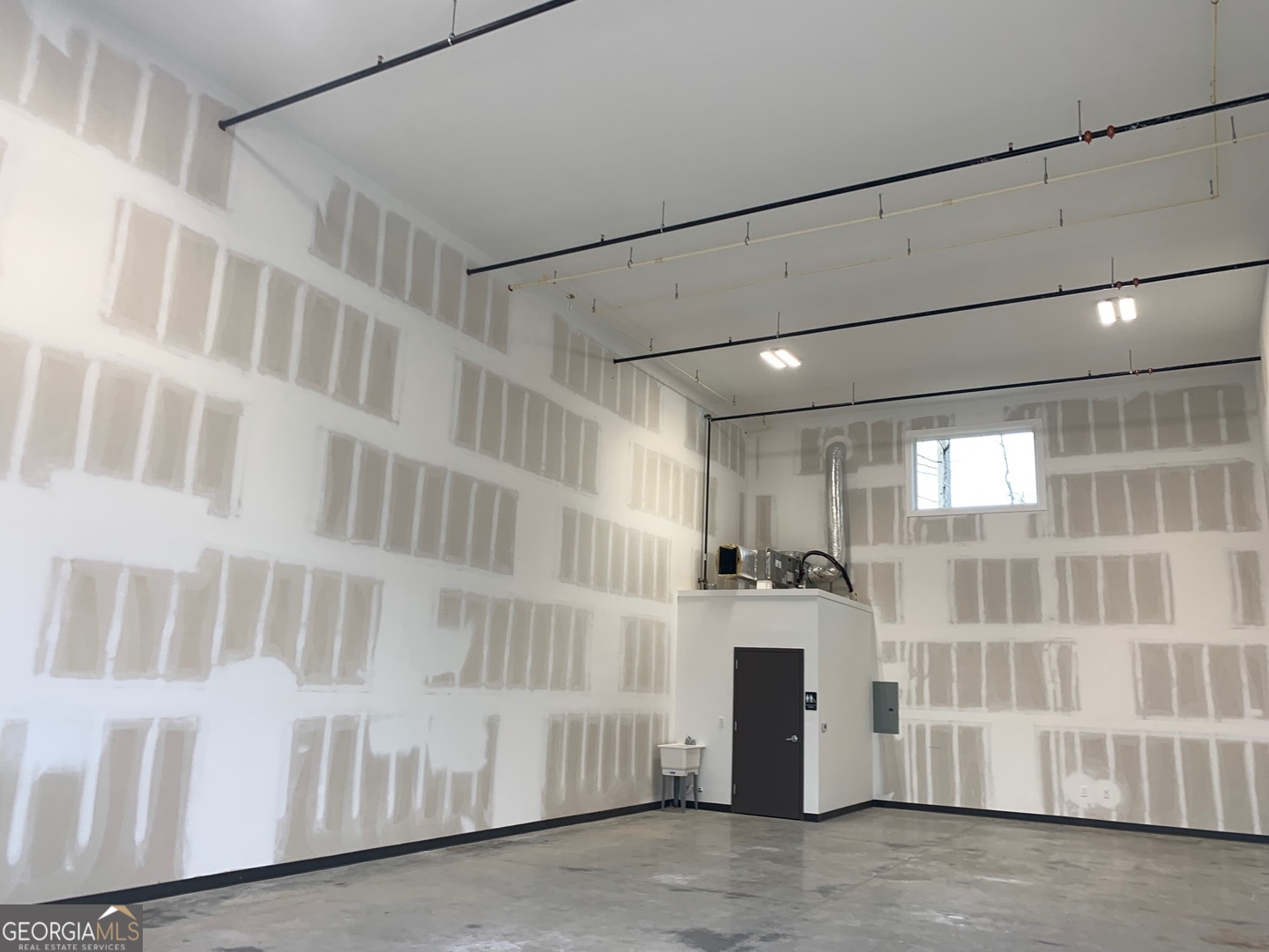 None - Commercial Lease