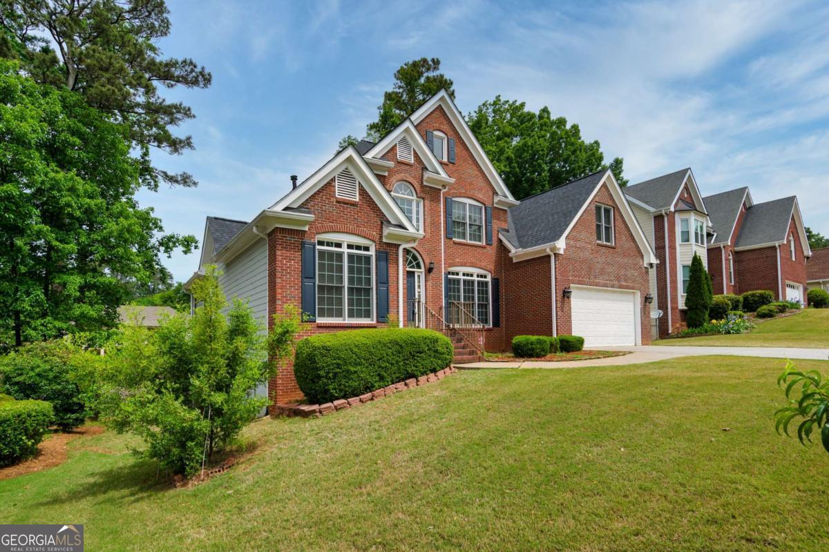 3107 Oaktree LN