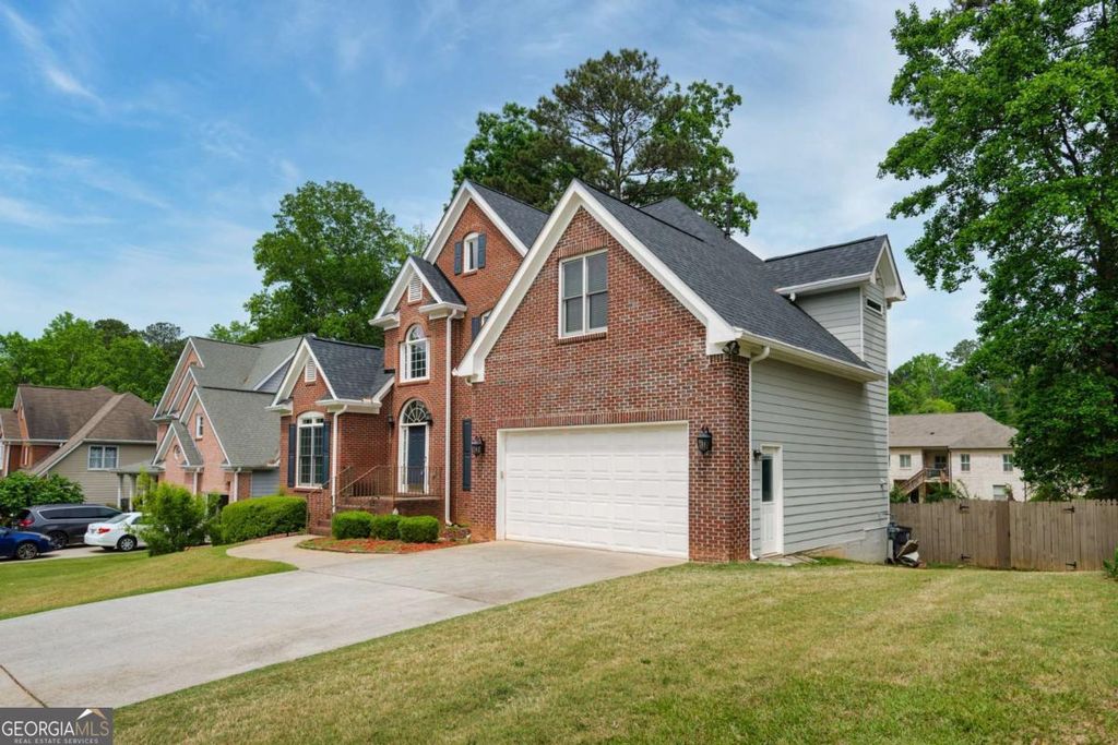 Photo of 3107 Oaktree Lane, Duluth, GA 30096 (MLS # 10754913)