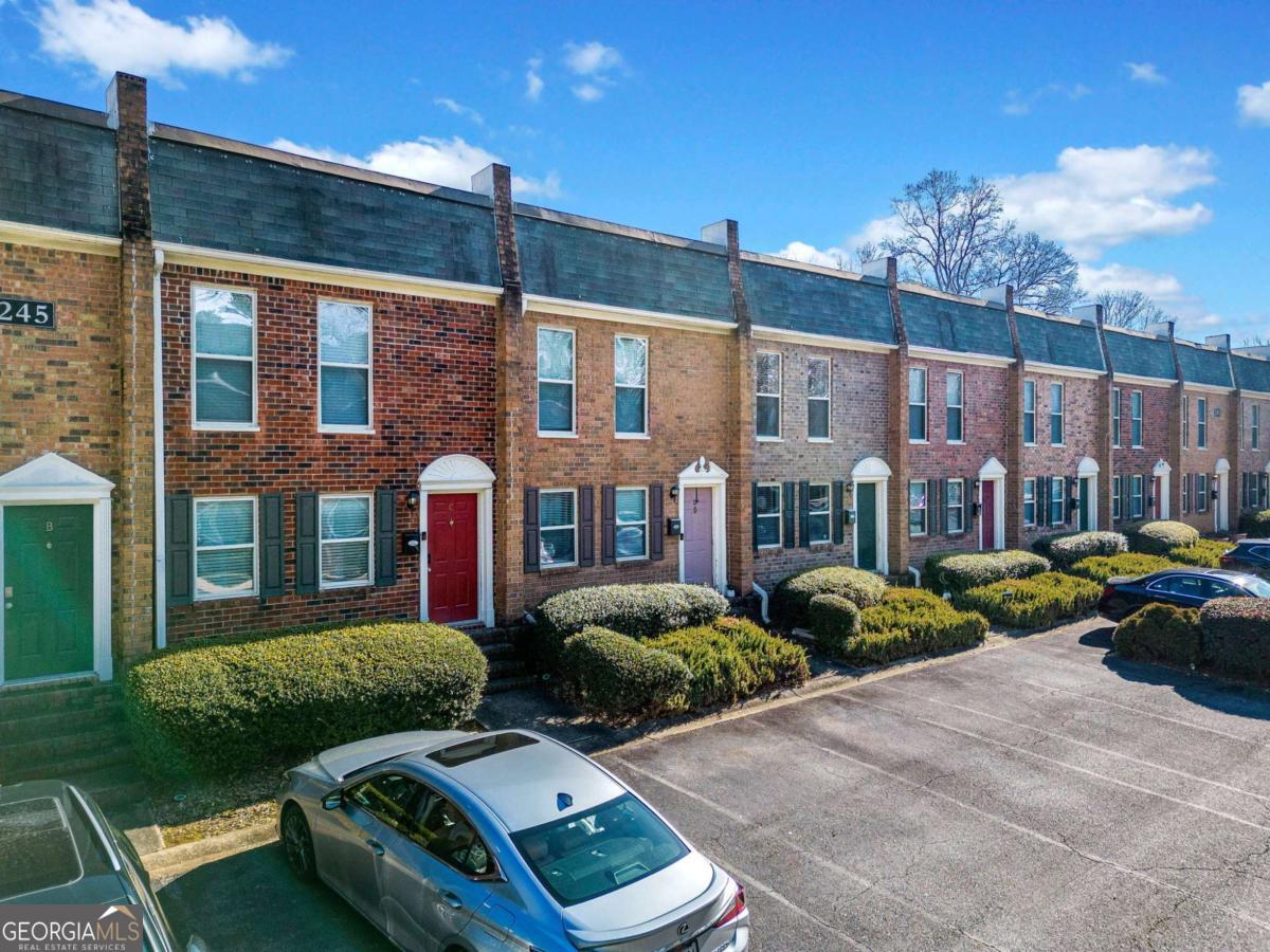 Avalon Townhomes - Residential