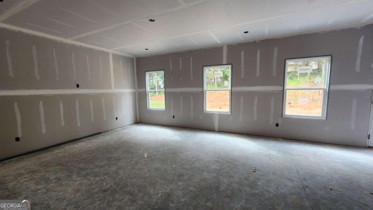 348 Silverleaf TRL