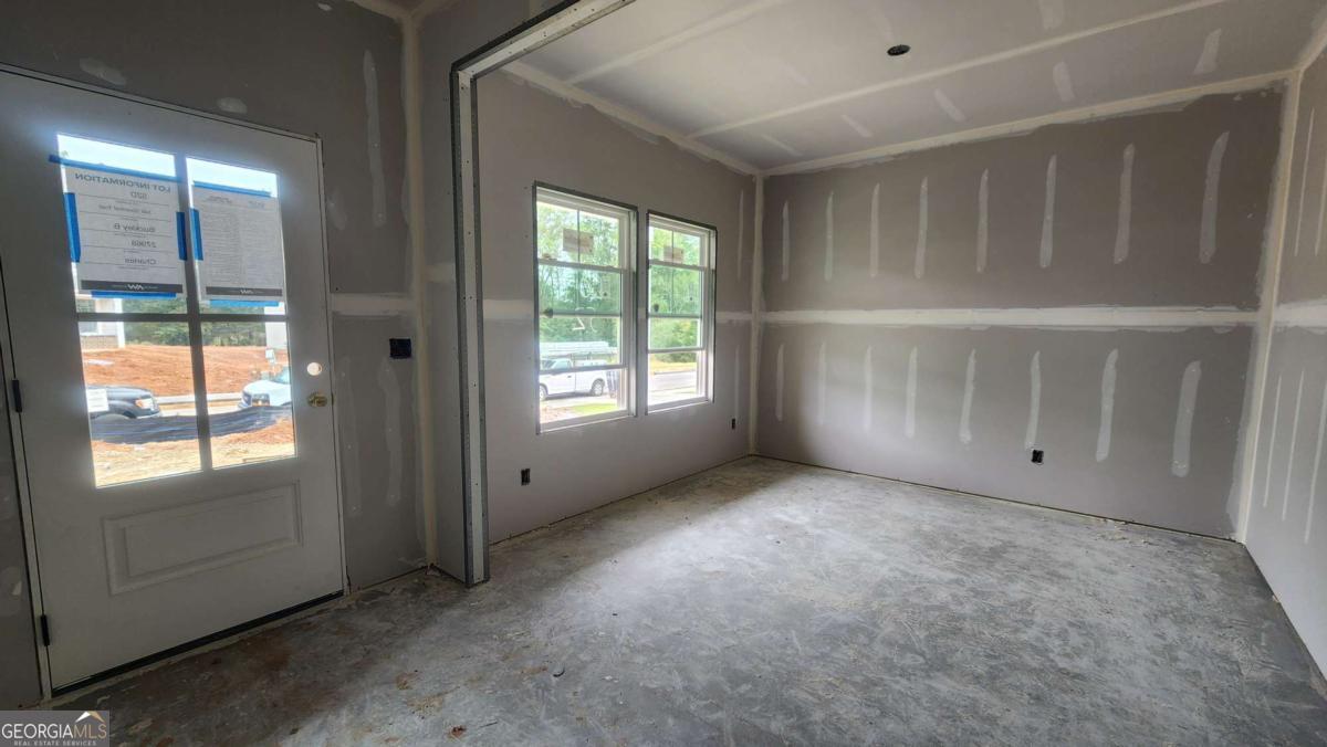348 Silverleaf TRL