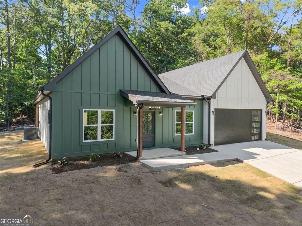 384 Oakland DR