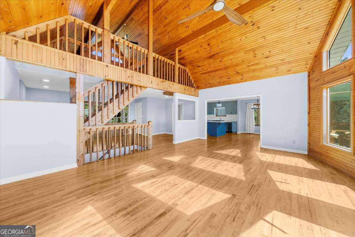 Lake Lanier w/ Acreage + Dock - Residential