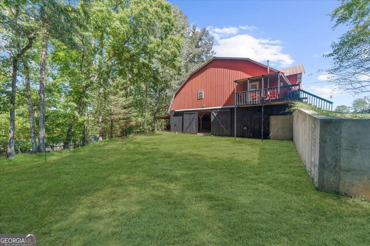 Lake Lanier w/ Acreage + Dock - Residential