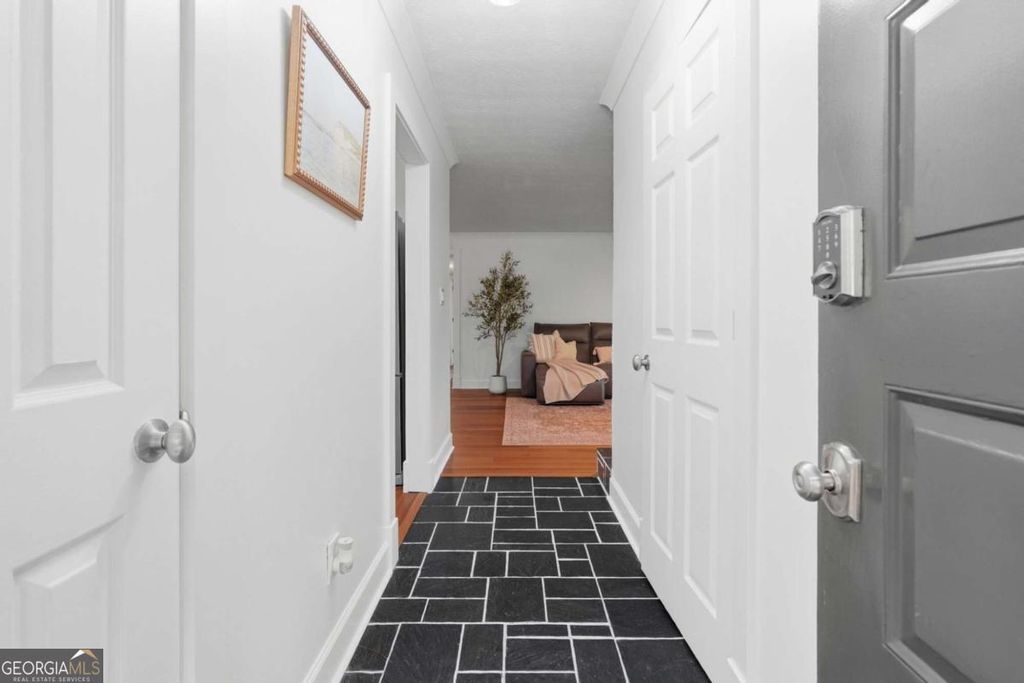 Photo of 2901 Lenox Road NE #610, Atlanta, GA 30324 (MLS # 10760576)
