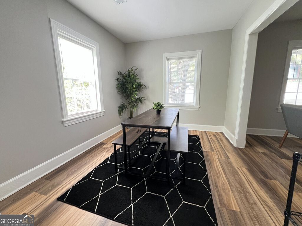 Photo of 1076 Carlisle Avenue, Macon, GA 31204 (MLS # 10664396)