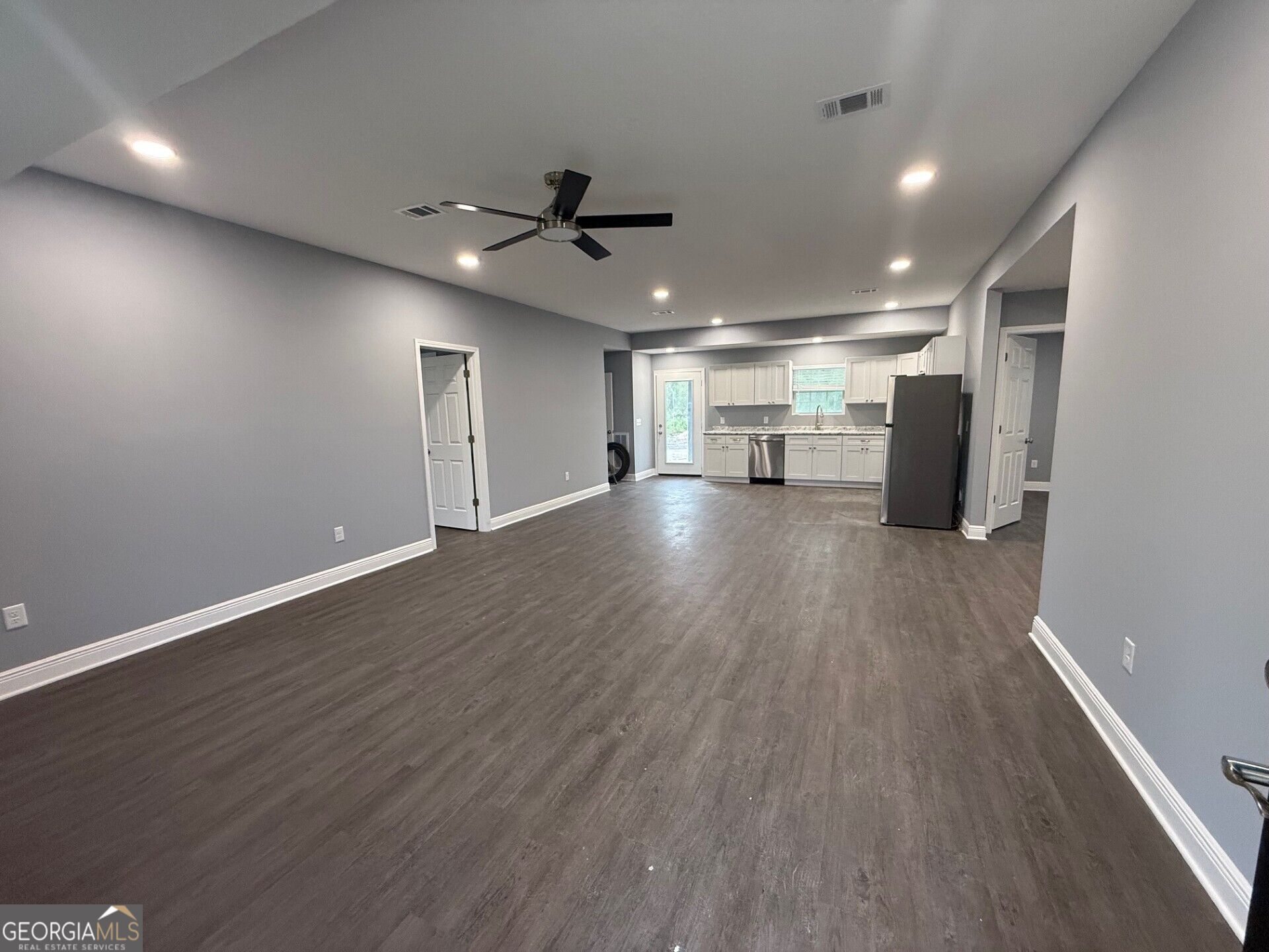 1135 Black Hawk DR