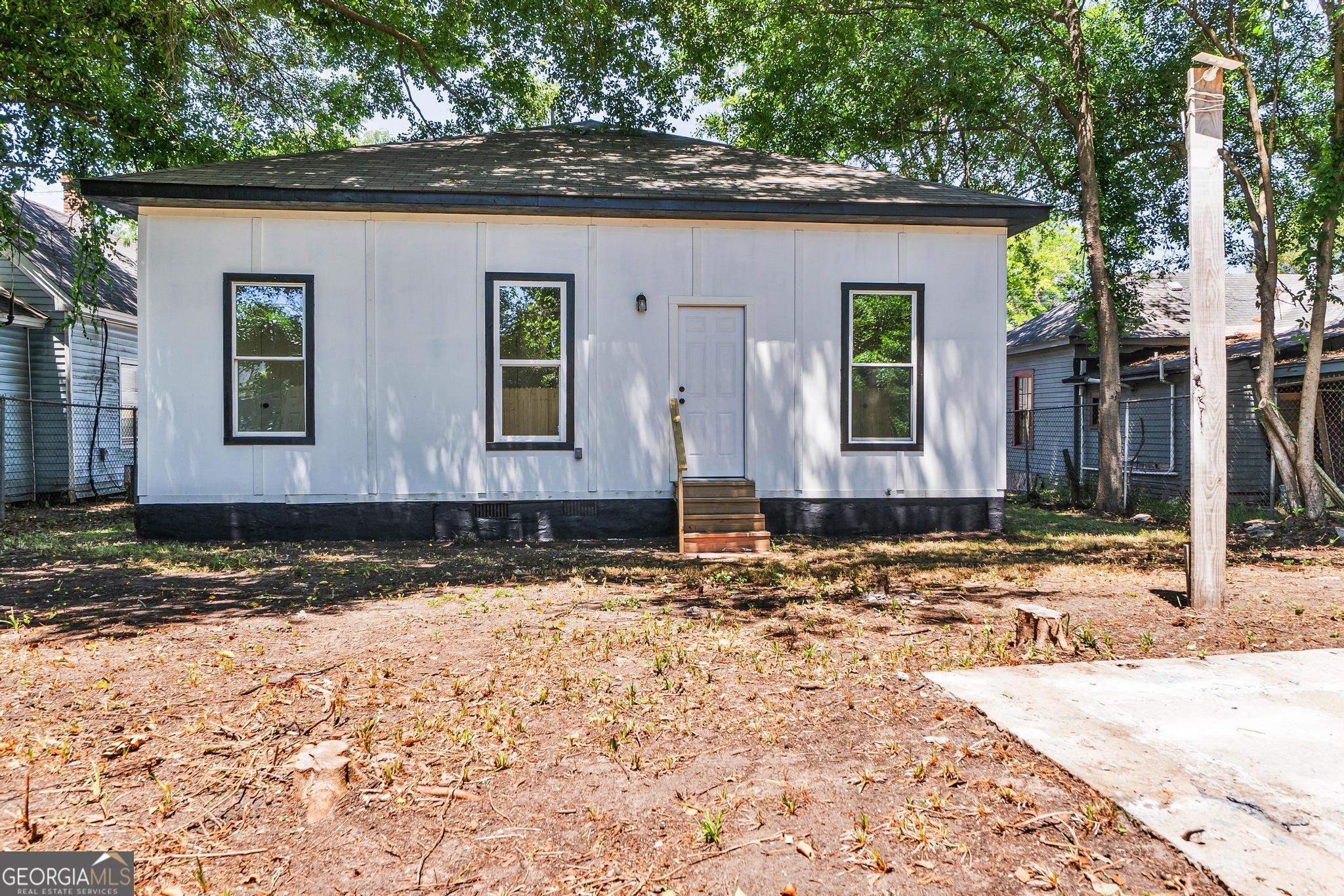 335 Lincoln AVE