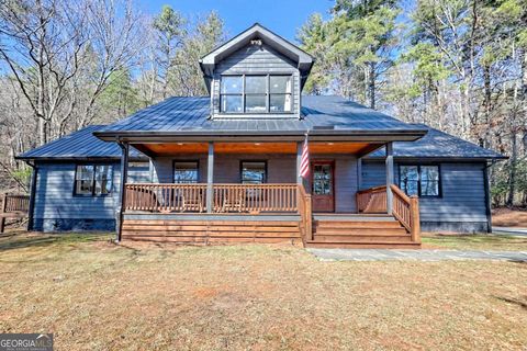 456 Barnyard LN Clayton GA 30525