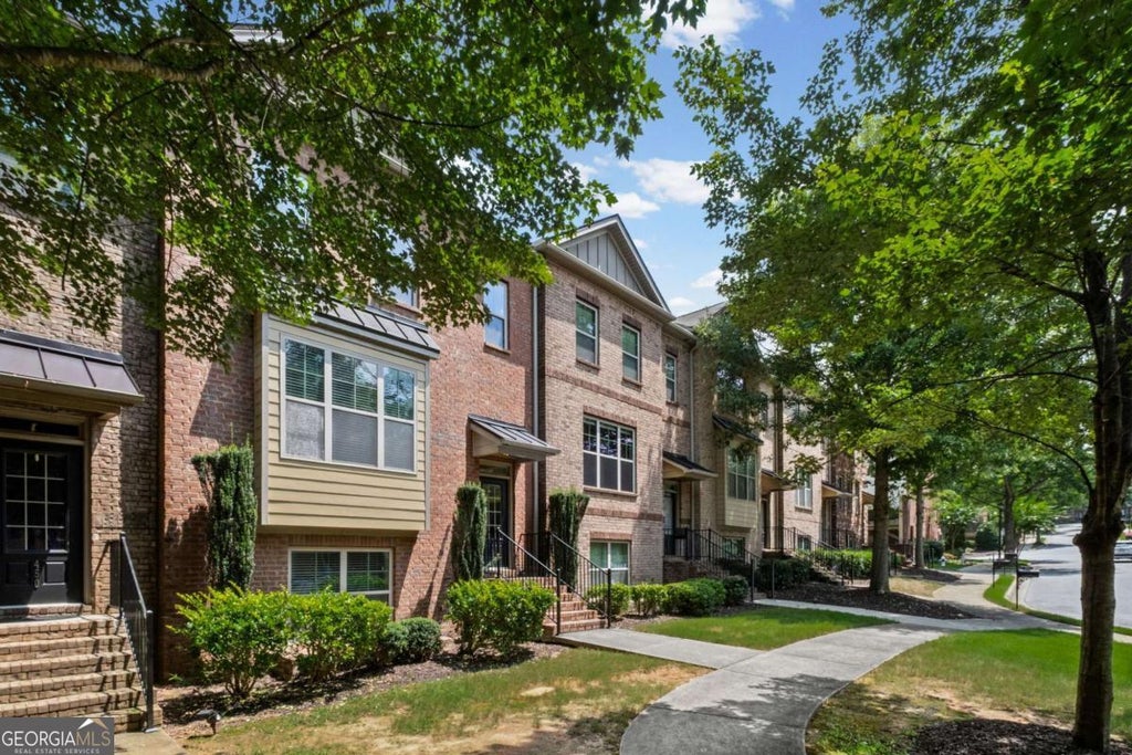 Photo of 440 Jardin Court, Roswell, GA 30022 (MLS # 10814680)
