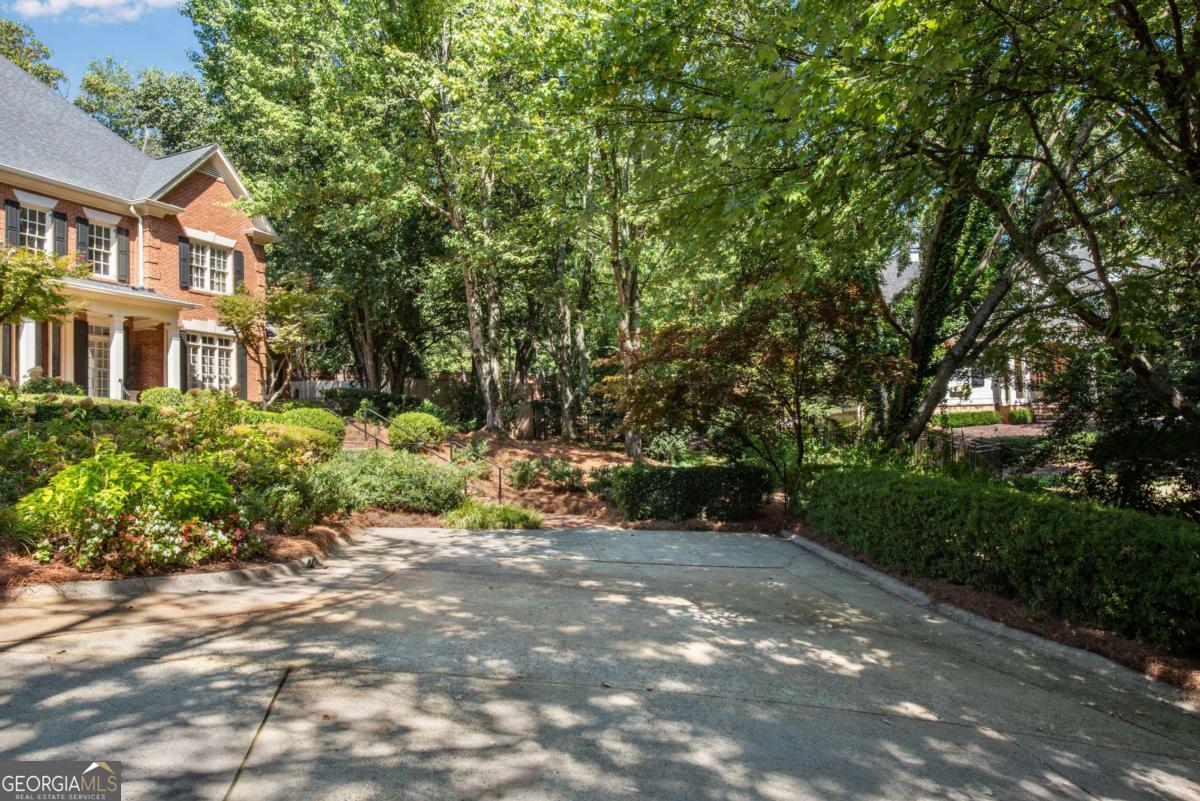 5950 Long Island DR NW