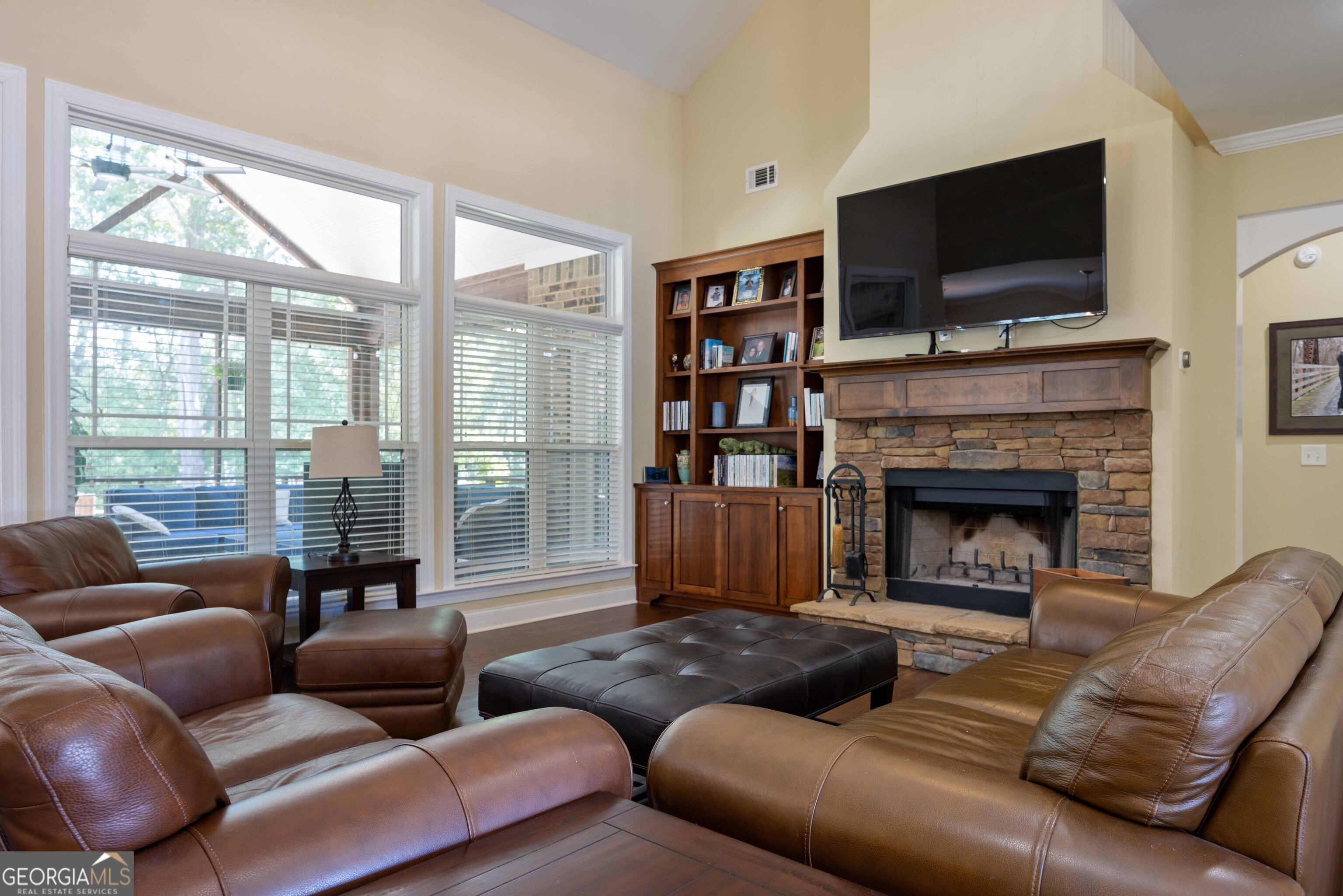 7092 Tavistock CT