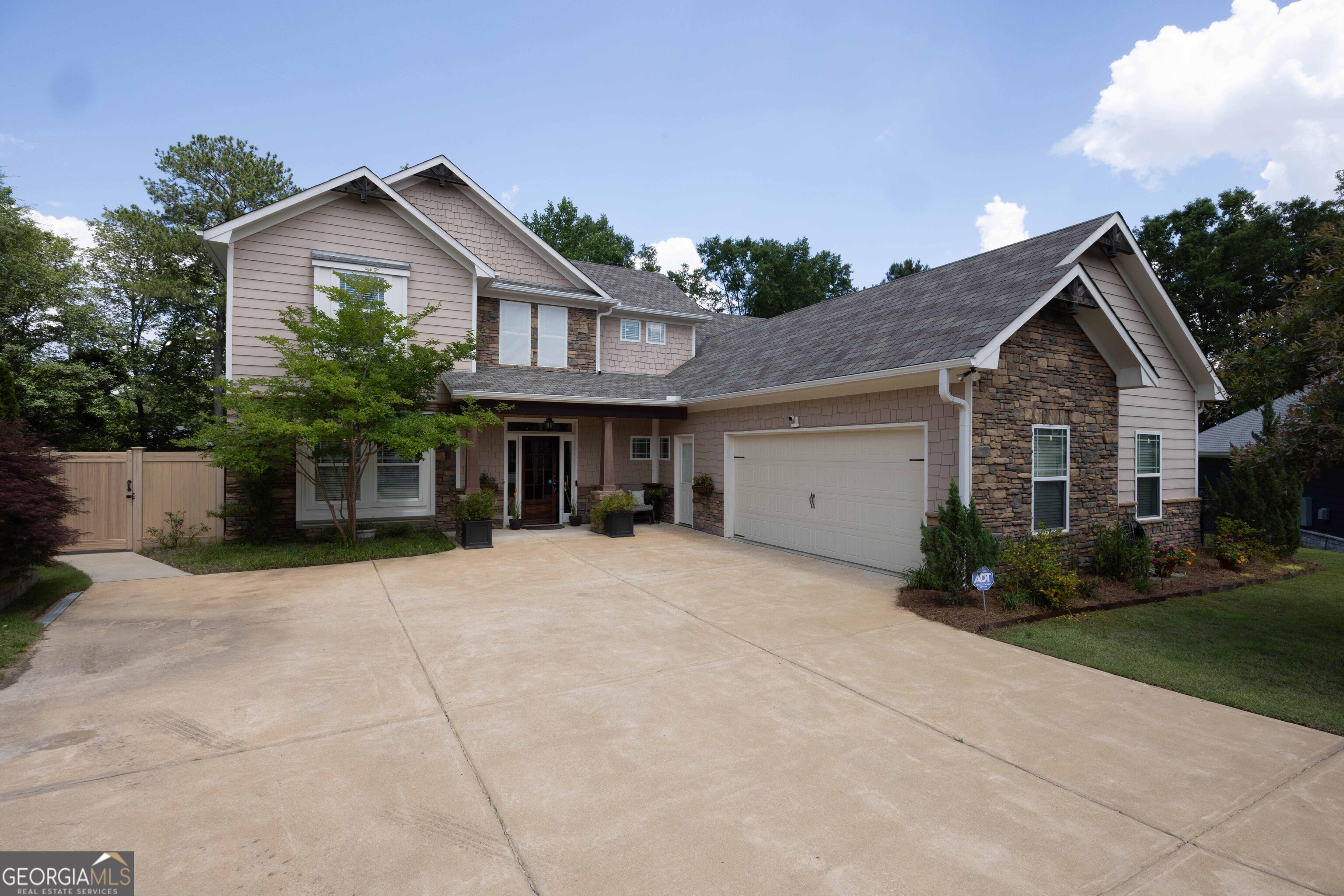 7092 Tavistock CT
